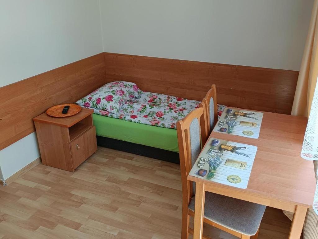 Pensjonat Przystan Kołobrzeg Extérieur photo